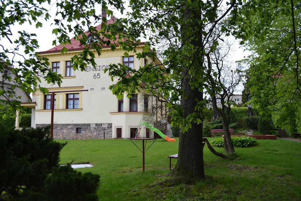 Pension65 Police nad Metuji Bagian luar foto