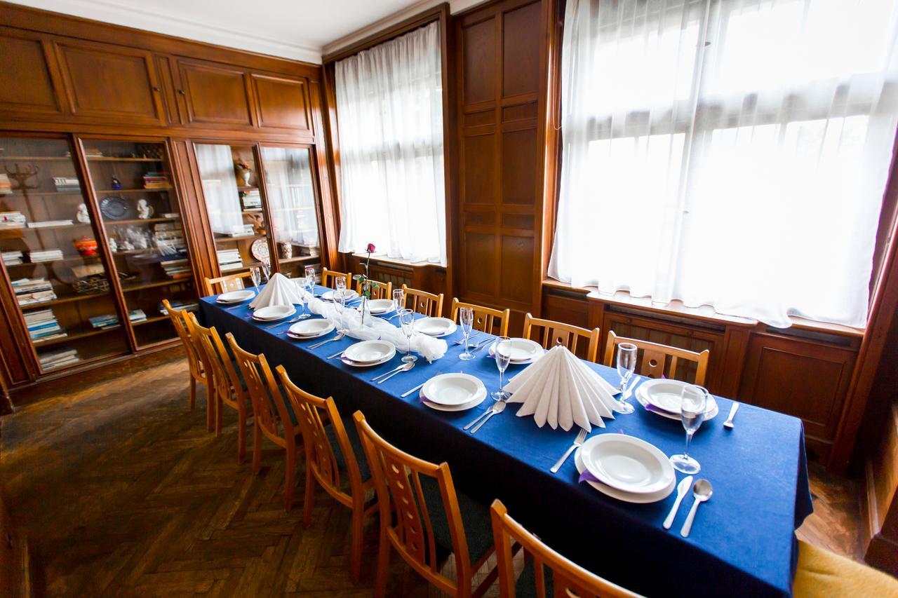 Pension65 Police nad Metuji Bagian luar foto